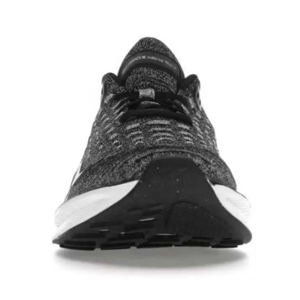 Nike Women's Black and Gray Knit Athletic Running Shoes